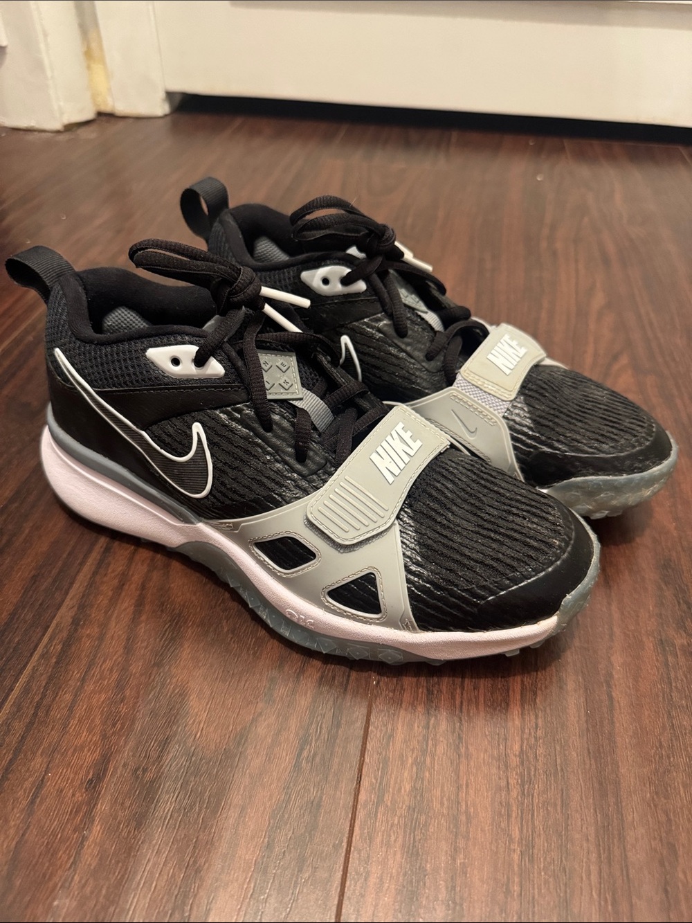 Nike Men’s Black and Gray Athletic Sneakers